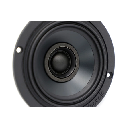Detal membrany głośnika AudioCircle BL-X3 zapewniającej naturalne brzmienie wokali w systemie High-End