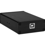 Widok na tylny panel testera Dayton Audio DATS V3 z portem USB typu B służącym do podłączenia komputera i zasilania.
