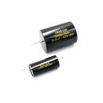 Porównanie wielkości Jantzen Audio Cross-Cap 2,7 uF vs 20 uf