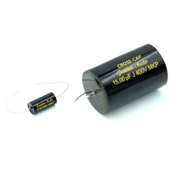 Czarny kondensator polipropylenowy Jantzen Audio Cross-Cap 0,15 uF vs 15 uf