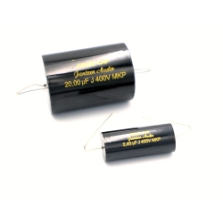 Porównanie wielkości Jantzen Audio Cross-Cap 2,4 uF vs 20 uf