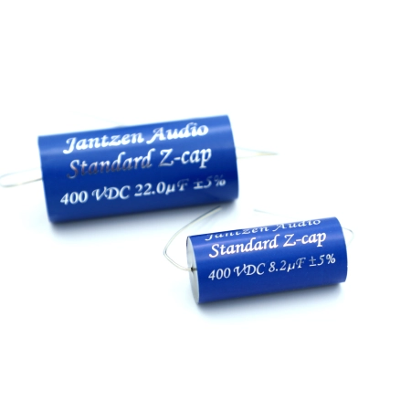 Porównanie rozmiaru Standard Z-Cap 22 vs 8,2 uf